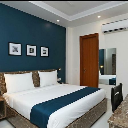 Hotel Galaxy Inn Gurgaon Exterior photo